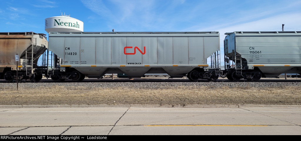 CN 114820